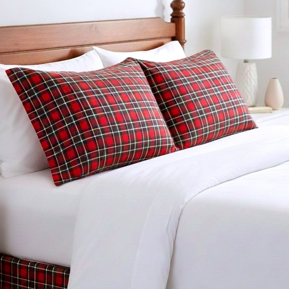 Pottery Barn Tartan Plaid Standard Pillow Shams Set of 2 Red Cotton Holiday